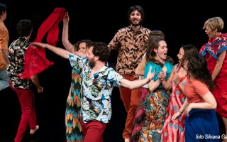 <strong>TEATRO ADULTI 2</strong><br />Livello intermedio